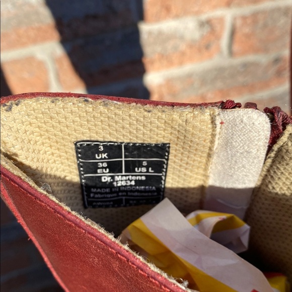 Vintage Women’s Red Doc Martens Leather Boots Size 5 (US) - Picture 2 of 11